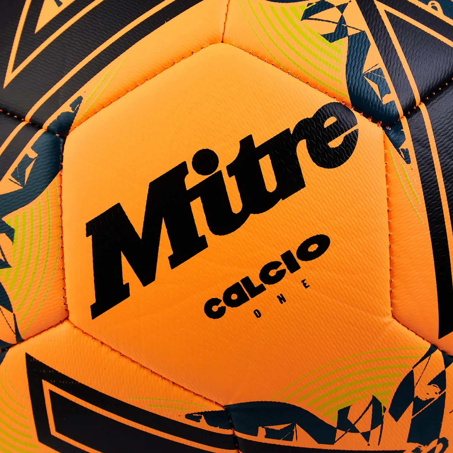 Mitre Calcio Training Ball - Image 9
